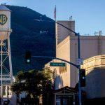 Solana Shows Mixed Signals as Selling Pressure Persists, But ETFs Attract Interest